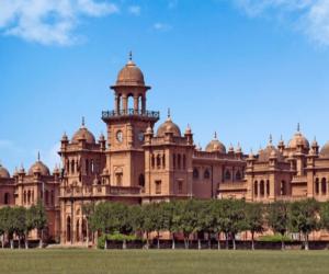 جامعہ پشاور اساتذہ کی قلم چھوڑ ہڑتال