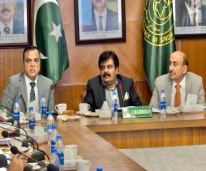 وزیر تعلیم سندھ سید سردار علی شاہ کی زیر صدارت محکمہ تعلیم کی اسٹیرنگ کمیٹی کا اجلاس
