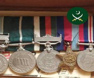 صدرِ مملکت کی جانب سے فوجی اعزازات کی منظوری